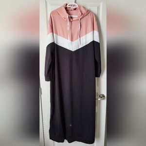 New without tags, hooded dress 3xl